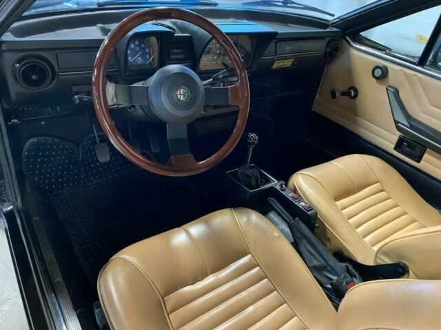 Alfa Romeo Alfetta GT 1978 image number 36