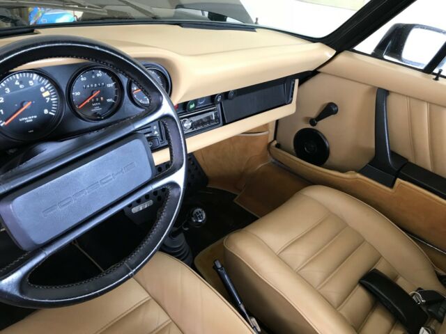 Porsche 911 1976 image number 28