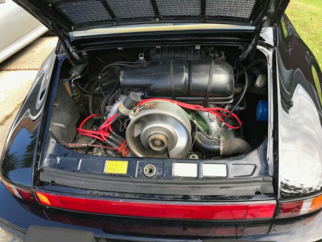 Porsche 911 1976 image number 29