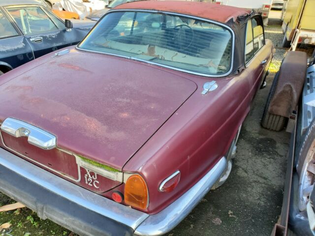 Jaguar XJ12 1975 image number 6