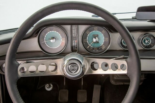Volvo 1800 1966 image number 31