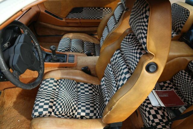 Porsche 928 1978 image number 6
