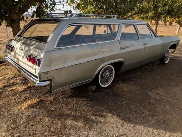 Chevrolet Impala 1965 image number 4