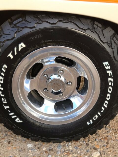 Ford Bronco 1966 image number 23