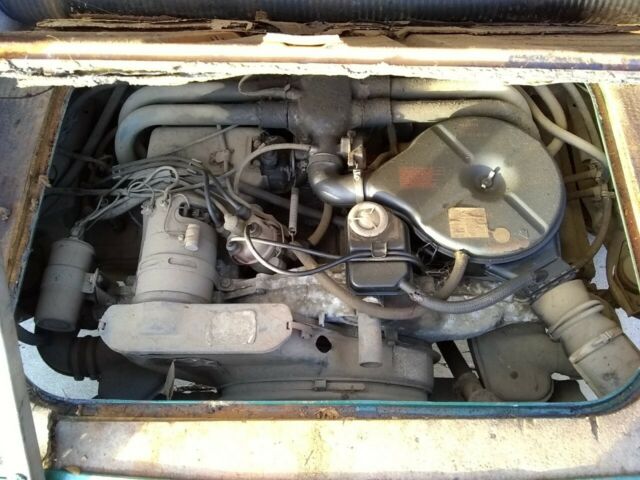 Volkswagen Squareback 1971 image number 25