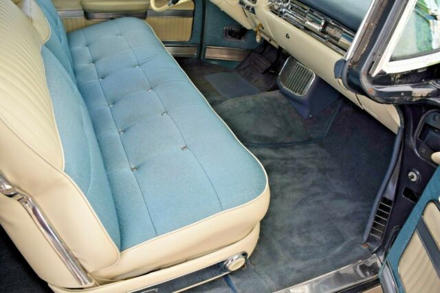 Cadillac DeVille 1957 image number 17