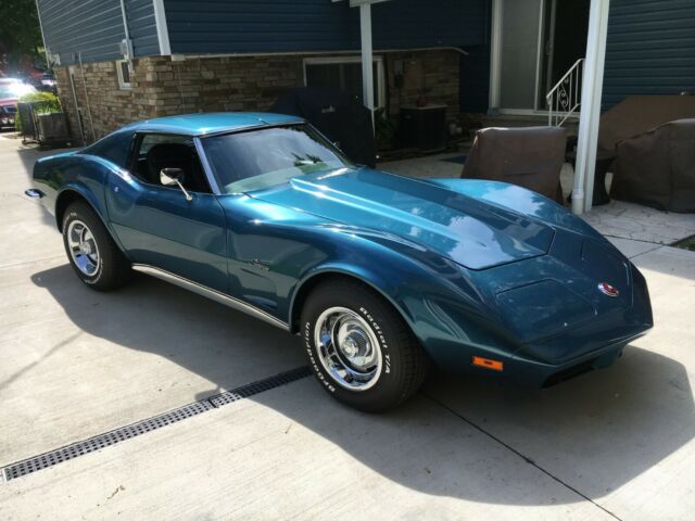 Chevrolet Corvette 1973 image number 18