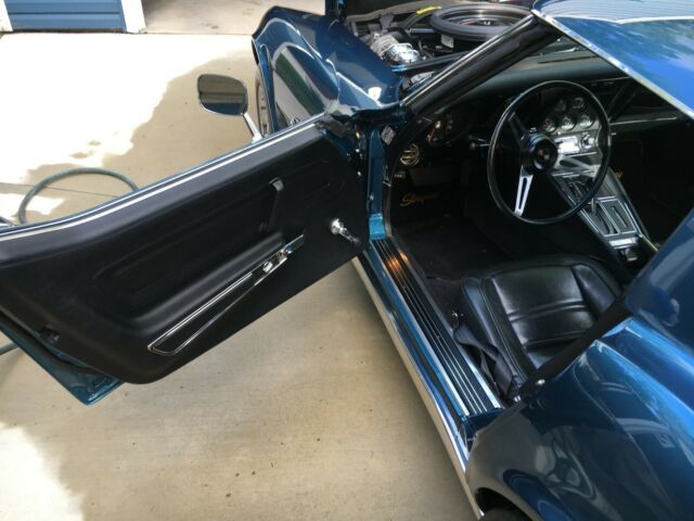 Chevrolet Corvette 1973 image number 30