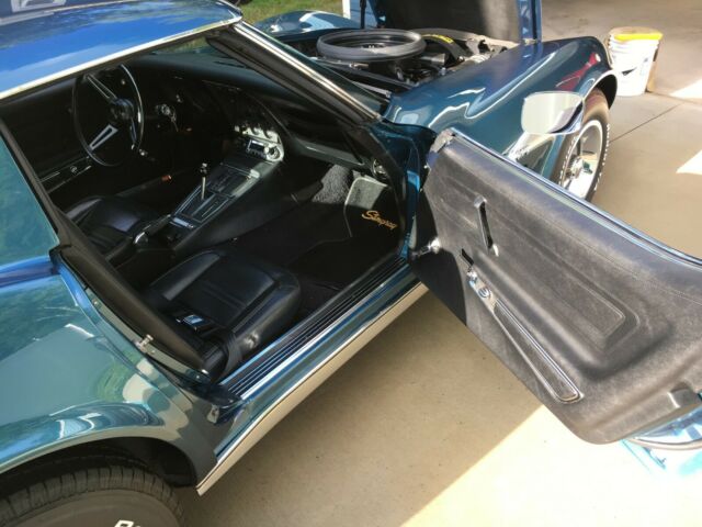Chevrolet Corvette 1973 image number 9