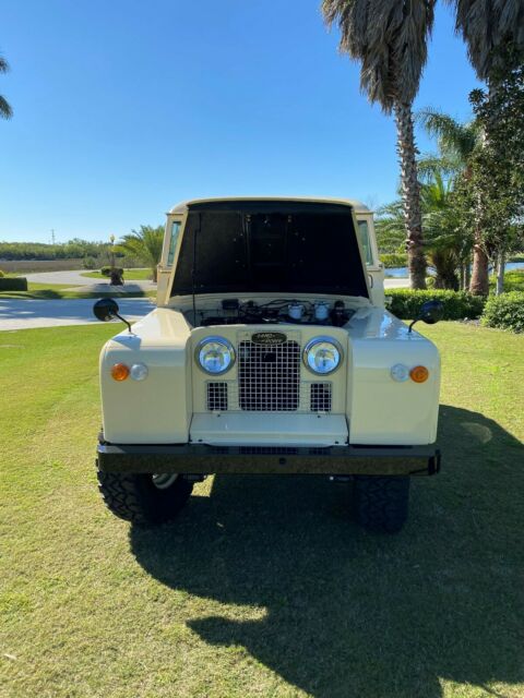 Land Rover 88 Series IIA 1965 image number 1