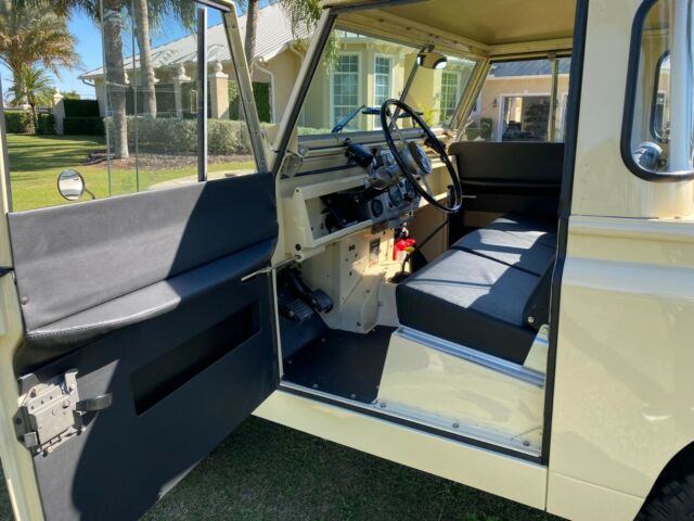 Land Rover 88 Series IIA 1965 image number 14