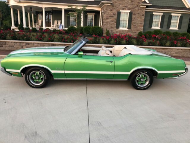 Oldsmobile Cutlass 1972 image number 1