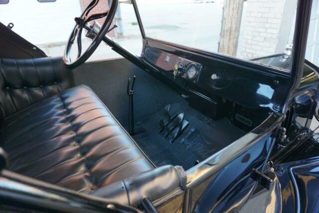 Ford Model T 1923 image number 6