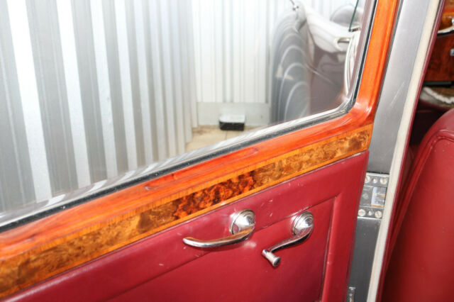 Rolls-Royce Silver Dawn 1954 image number 40