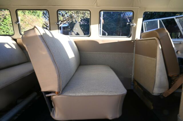 Volkswagen Bus/Vanagon 1965 image number 7