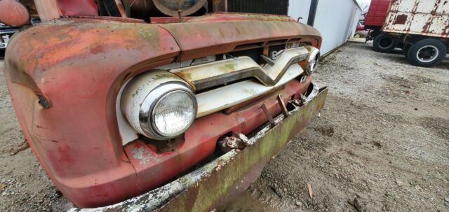 Ford C900 1955 image number 14