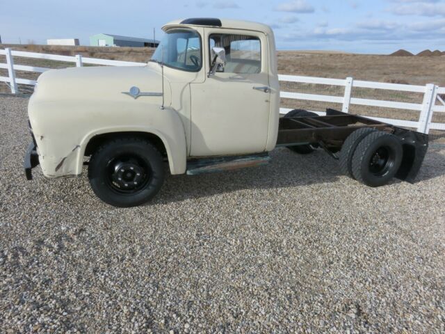 Ford F-350 1956 image number 2
