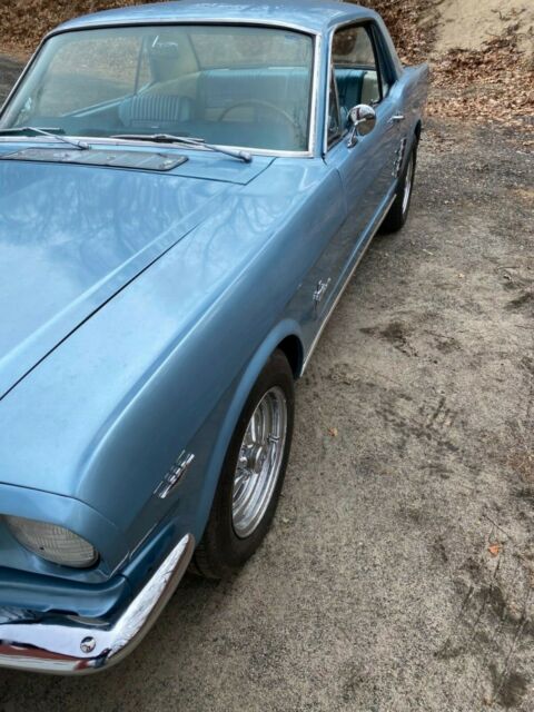 Ford Mustang 1966 image number 13