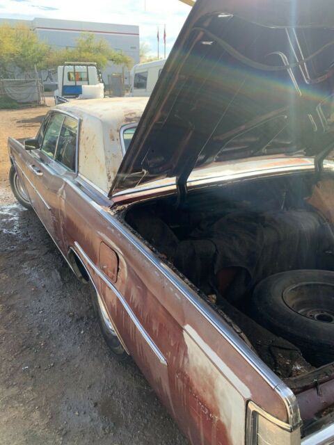 Lincoln Continental 1969 image number 27