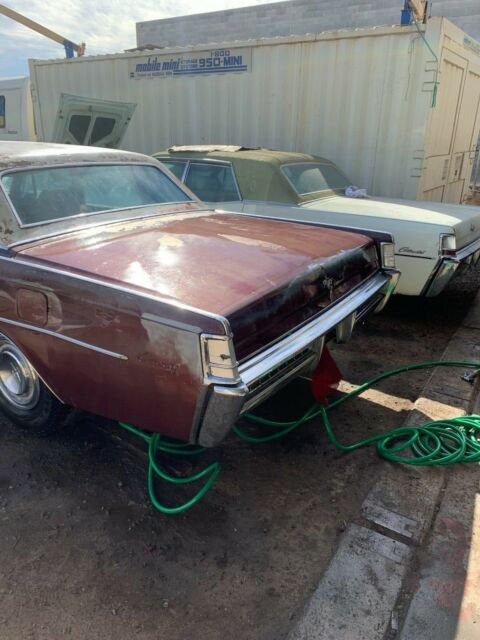 Lincoln Continental 1969 image number 28