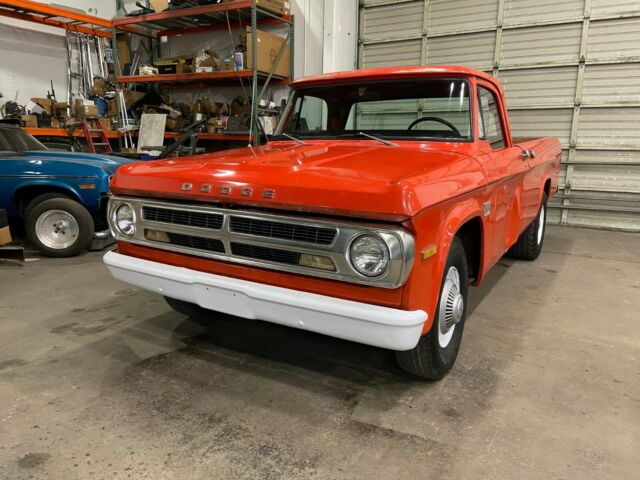 Dodge Camper Special 1971 image number 25