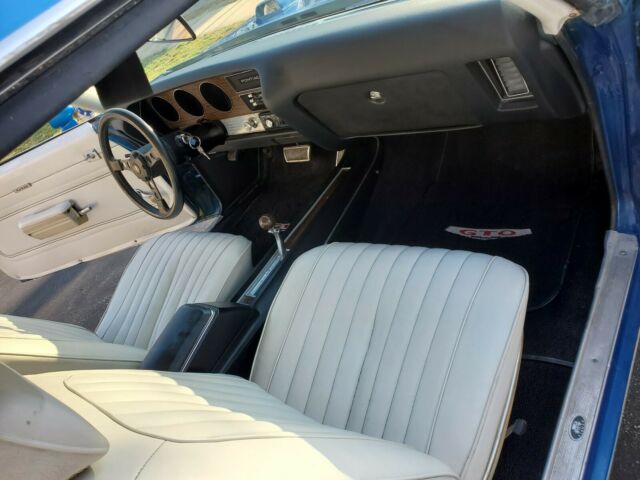 Pontiac GTO 1972 image number 15