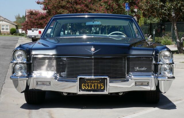 Cadillac DeVille 1965 image number 1