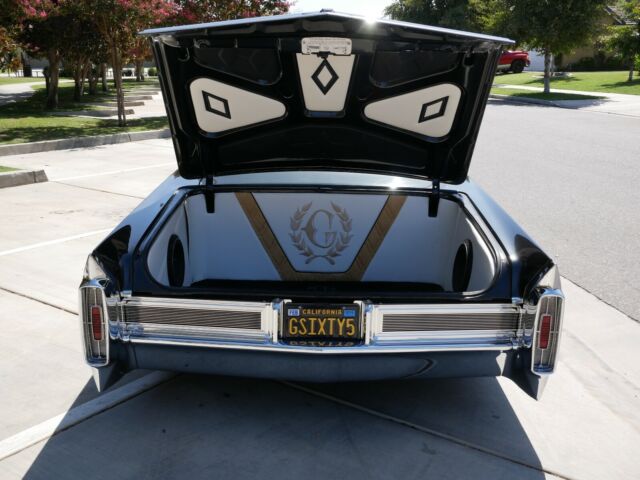 Cadillac DeVille 1965 image number 11