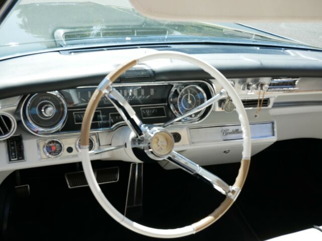 Cadillac DeVille 1965 image number 15