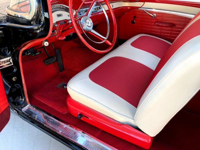 Ford Fairlane 1957 image number 32