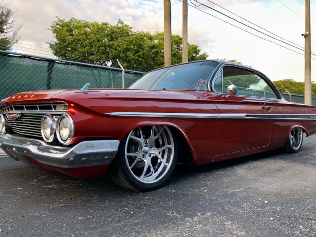 Chevrolet Impala 1961 image number 33