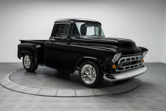 Chevrolet 3100 Pickup 1957 image number 2