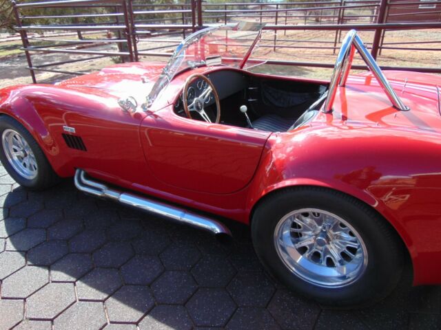 Shelby Cobra 1965 image number 32