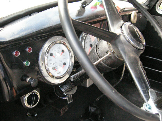 Chevrolet Panel  Truck 1954 image number 9