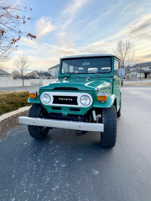Toyota Land Cruiser 1977 image number 29