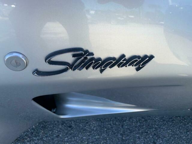 Chevrolet Corvette 1975 image number 23