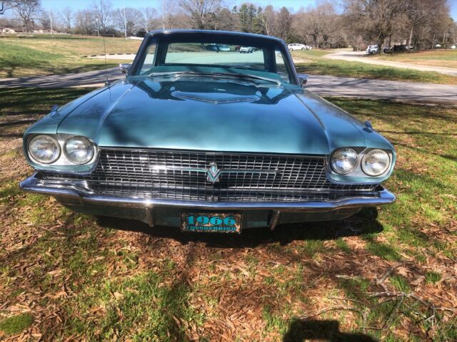 Ford Thunderbird 1966 image number 24