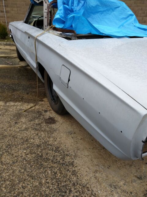 Ford Tunderbird 1964 image number 1