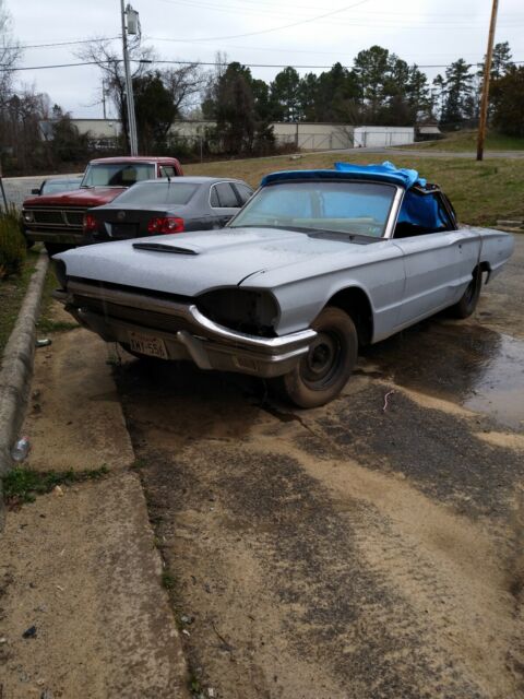 Ford Tunderbird 1964 image number 3