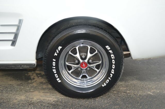 Ford Mustang 1966 image number 4