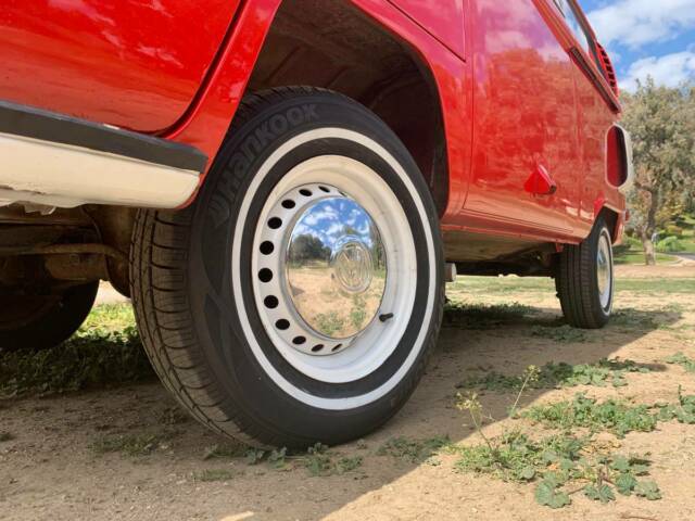 Volkswagen Bus/Vanagon 1971 image number 20