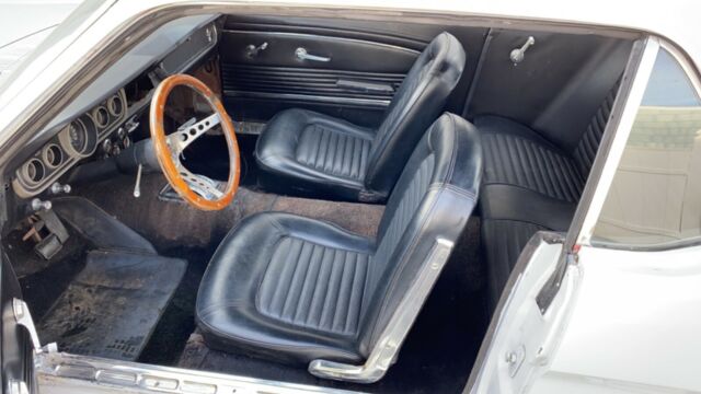 Ford Mustang 1966 image number 24