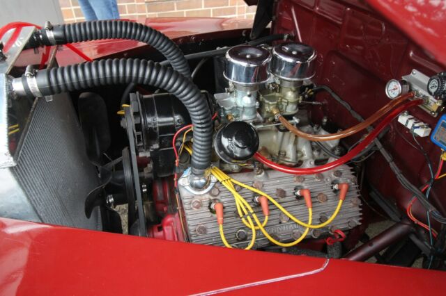 Ford Super Deluxe 1946 image number 10