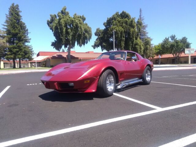 Chevrolet Corvette 1977 image number 0
