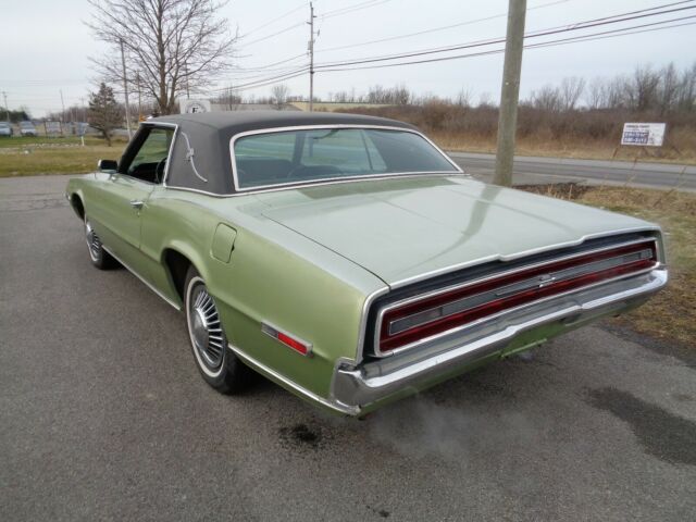 Ford Thunderbird 1968 image number 24