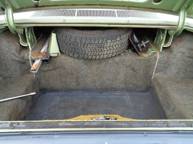 Ford Thunderbird 1968 image number 32