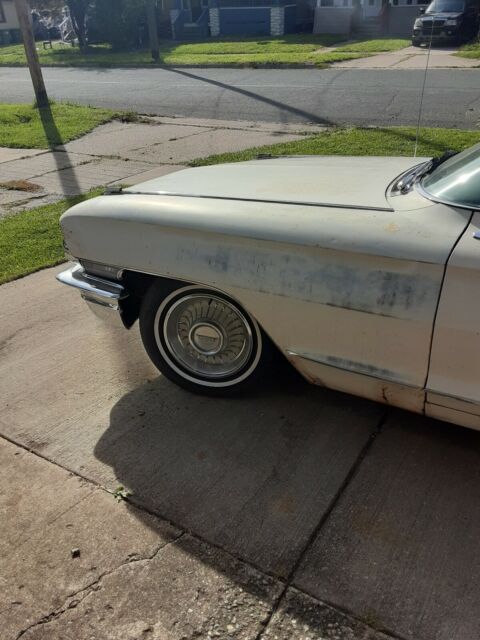 Cadillac Series 62 1962 image number 1