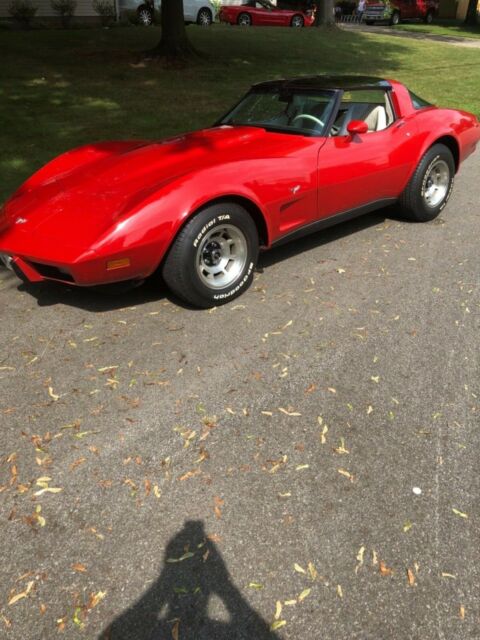 Chevrolet Corvette 1979 image number 0