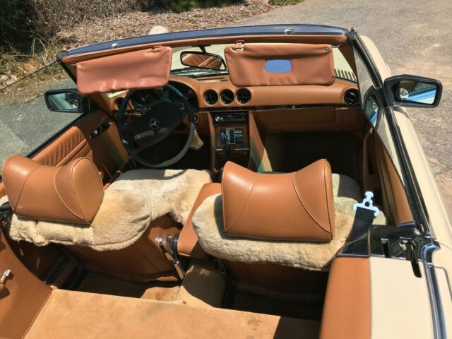 Mercedes-Benz SL-Class 1978 image number 19