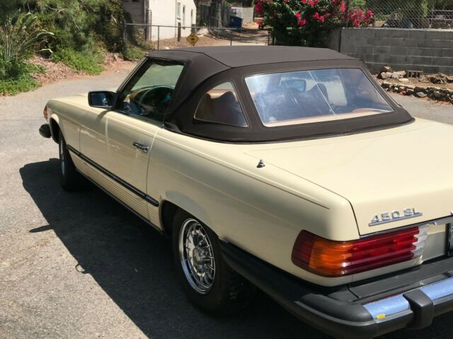 Mercedes-Benz SL-Class 1978 image number 25